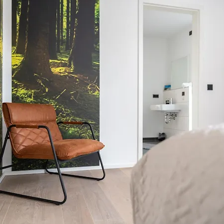 Zentral - Für 6 - 2x Frei Parken - Terrasse Apartment