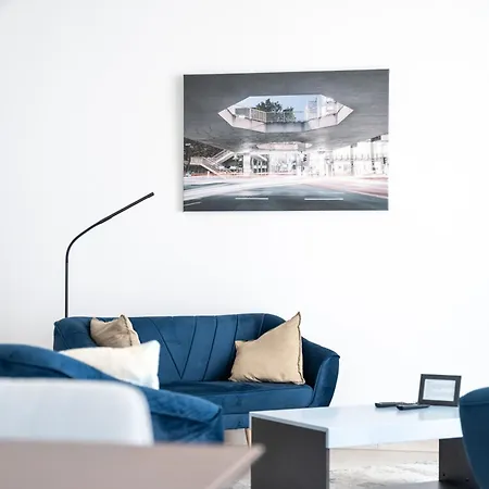 Zentral - Für 6 - 2x Frei Parken - Terrasse Apartment *